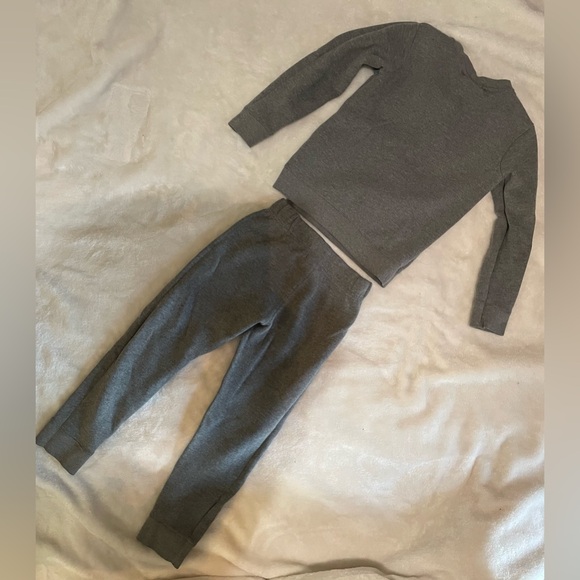 Nike Gray Kids Jogger Set - Picture 2 of 5